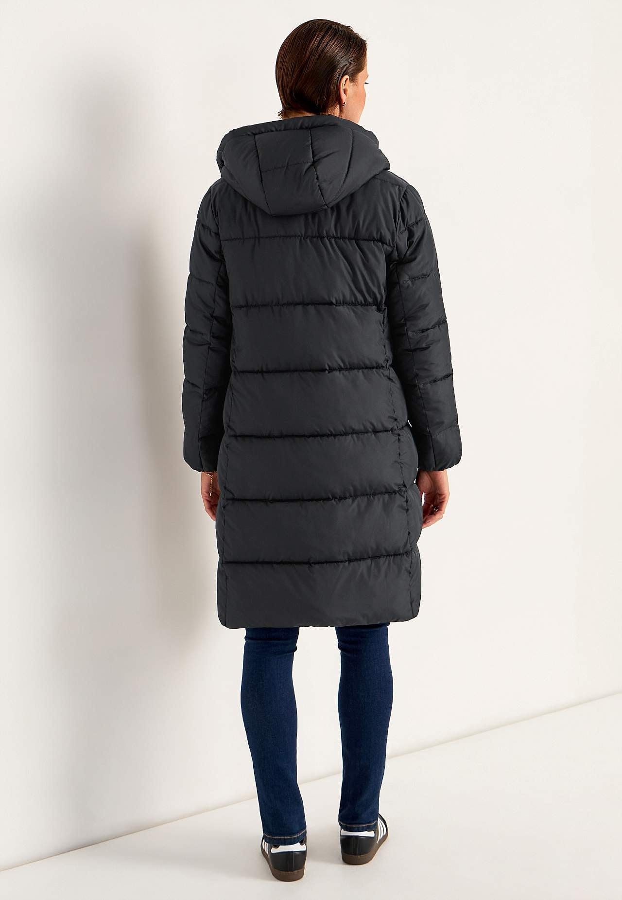 Elegant svart vinterkappa för damer