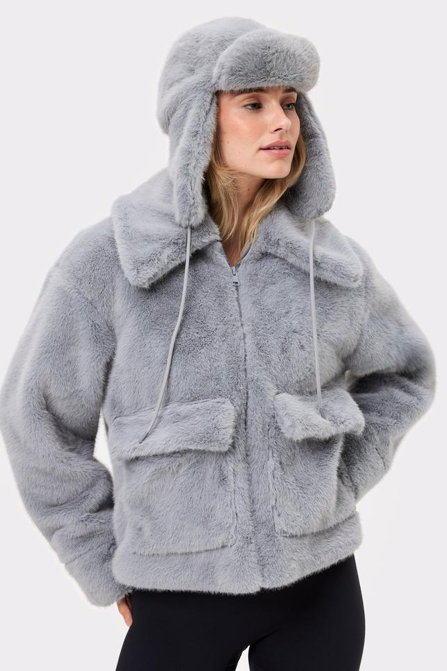 Vindtät och Varm Fuskpälsmössa Sleet