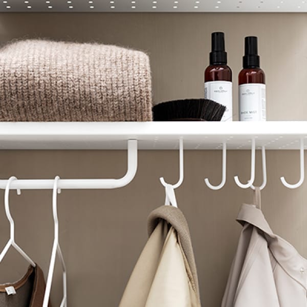 String metallhyllplan 58x30 med låg kant