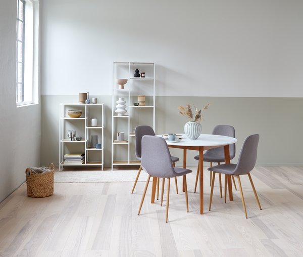JEGIND Ø105 bord med 4 grå JONSTRUP stole