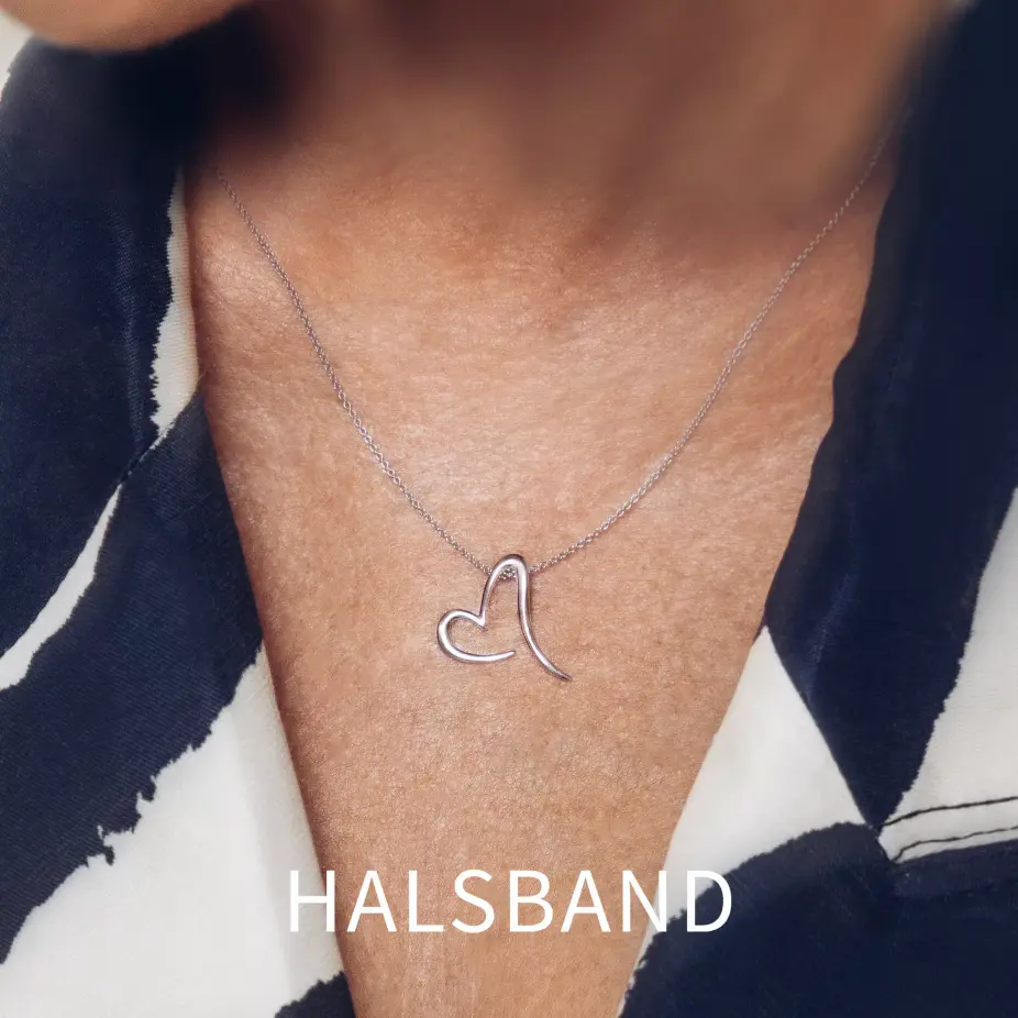 Carola Guldfynd Elegant Smyckeskollektion