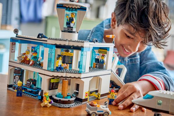 LEGO City Flygplats med Flygplan 60502