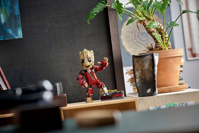 LEGO Marvel Groot i Ravager-kläder Set