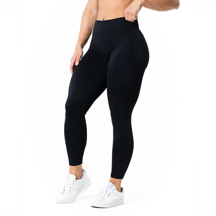 Stilrena och Bekväma Träningskläder för Damer