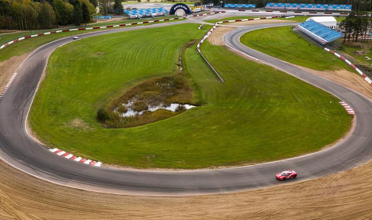 Köra Ferrari och Lamborghini Upplevelse