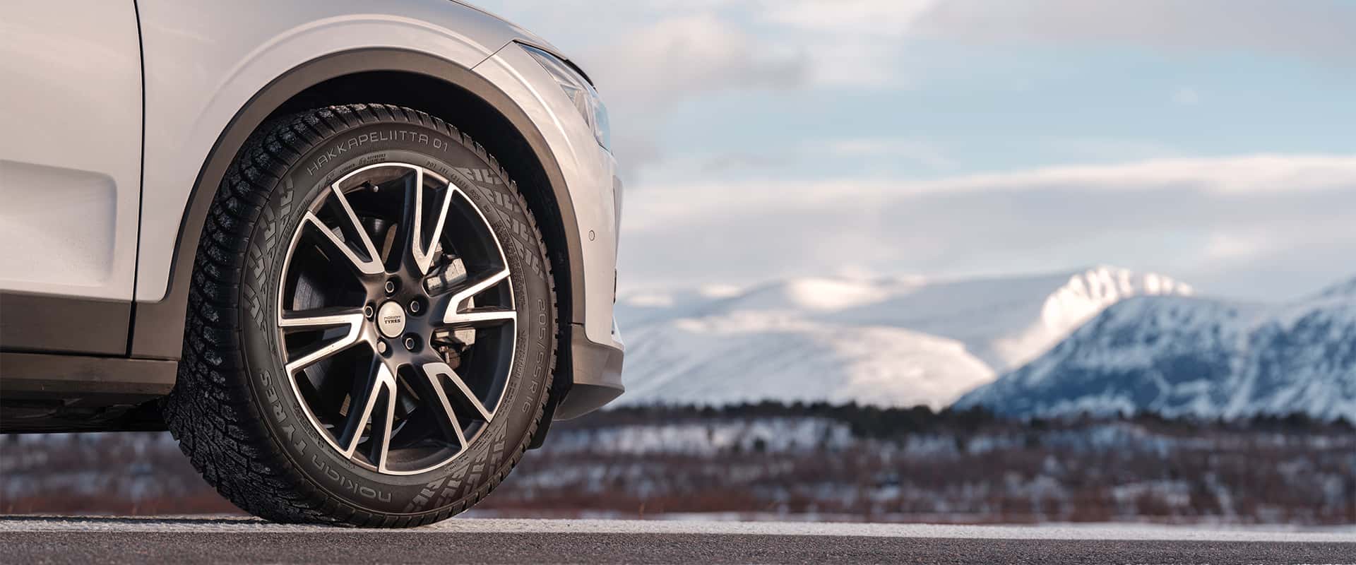 Tävling. Nokian Tyres Hakkapeliitta 01 Vinterdäck