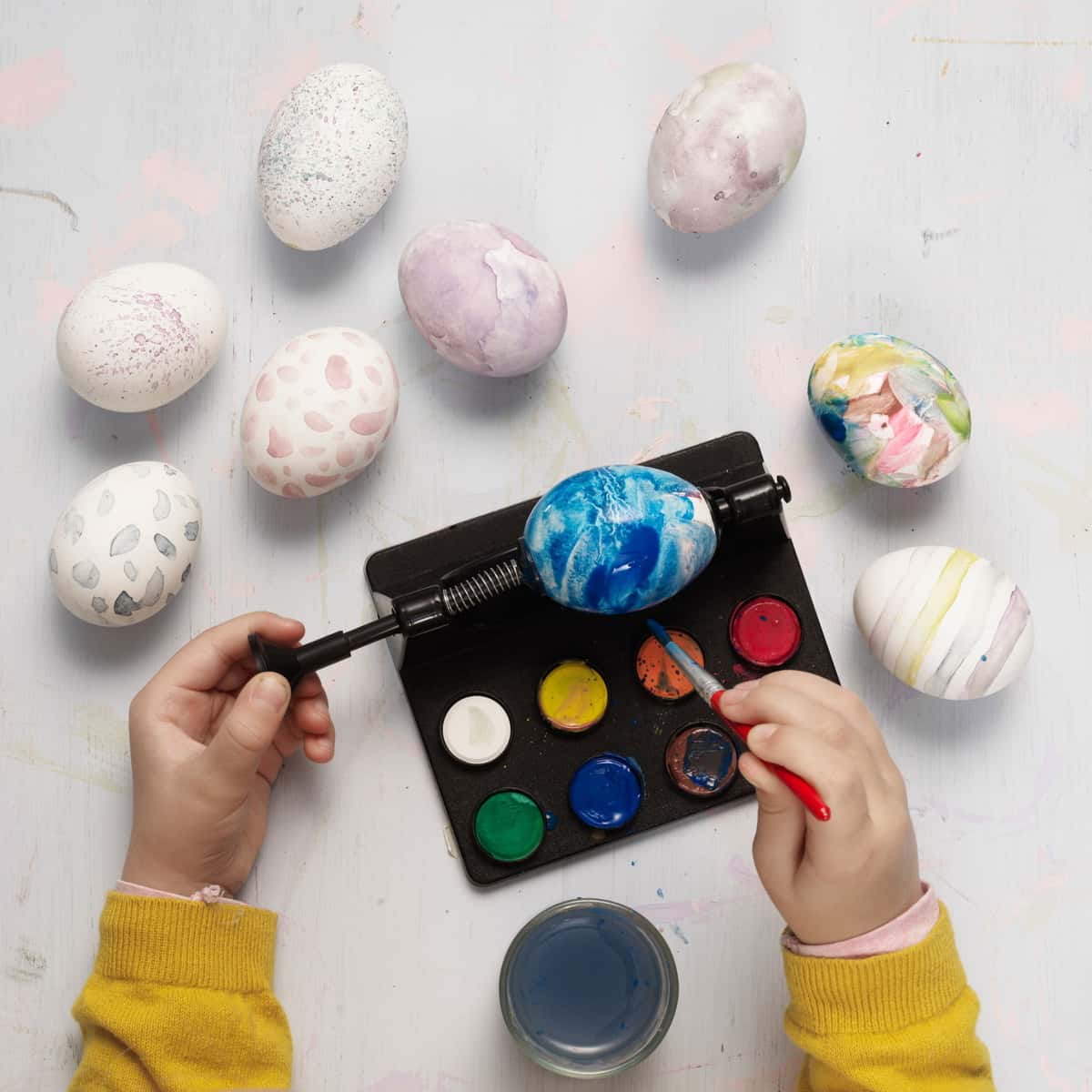 Äggmålarsats med 8 färger och pensel