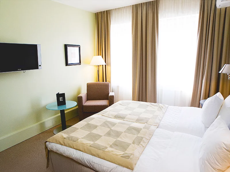 Övernattning med frukost på Elite Palace Hotel Stockholm för 2