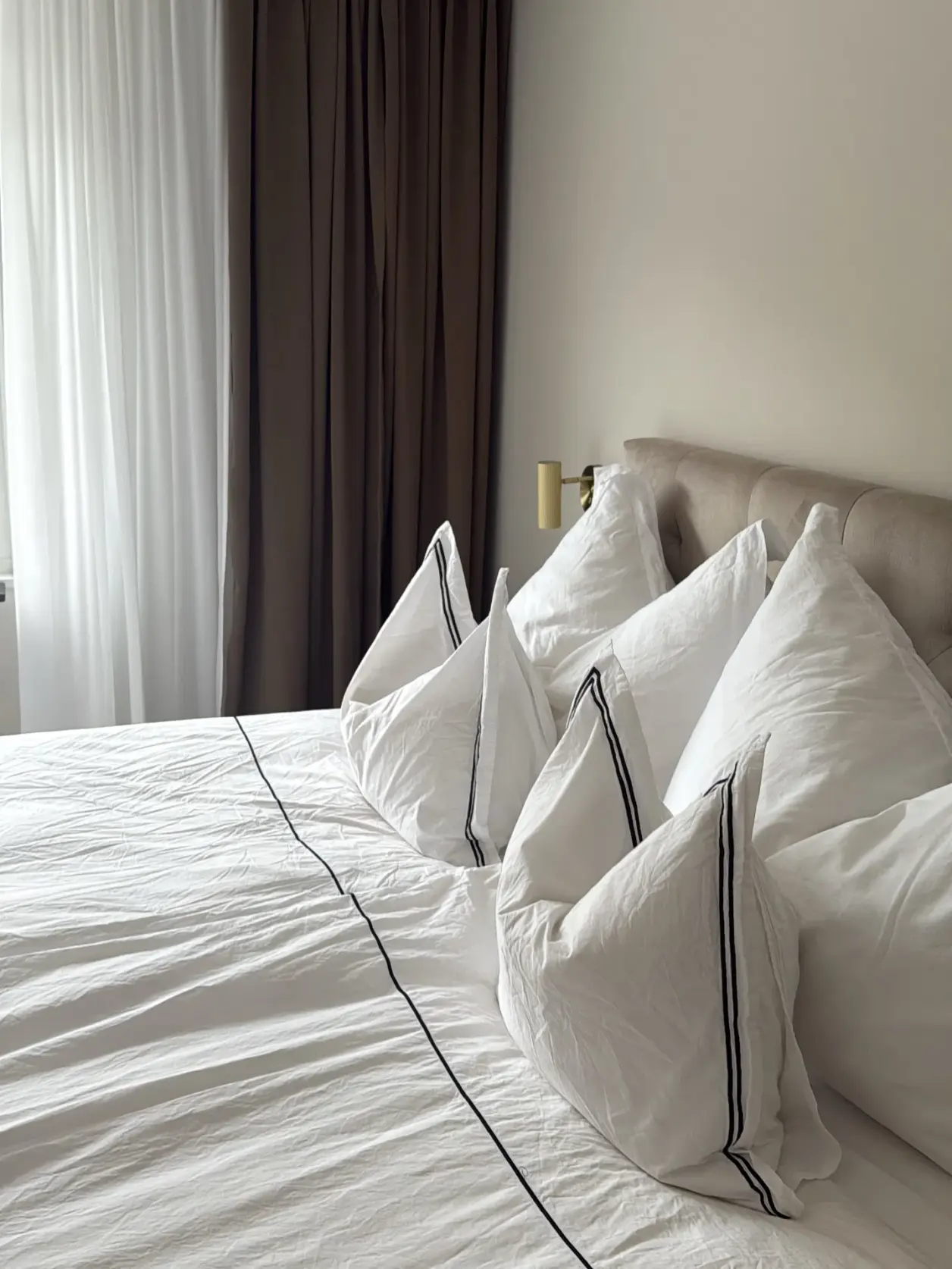 Elegant heminredning och textilier online