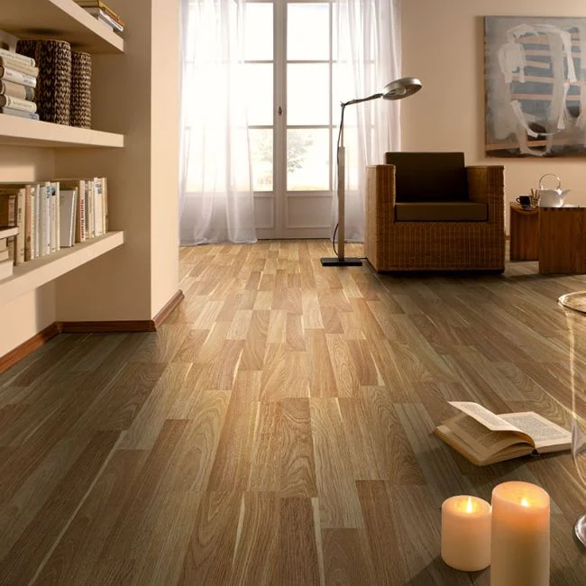 Laminatgolv Ek 3-stav Matt 8 mm