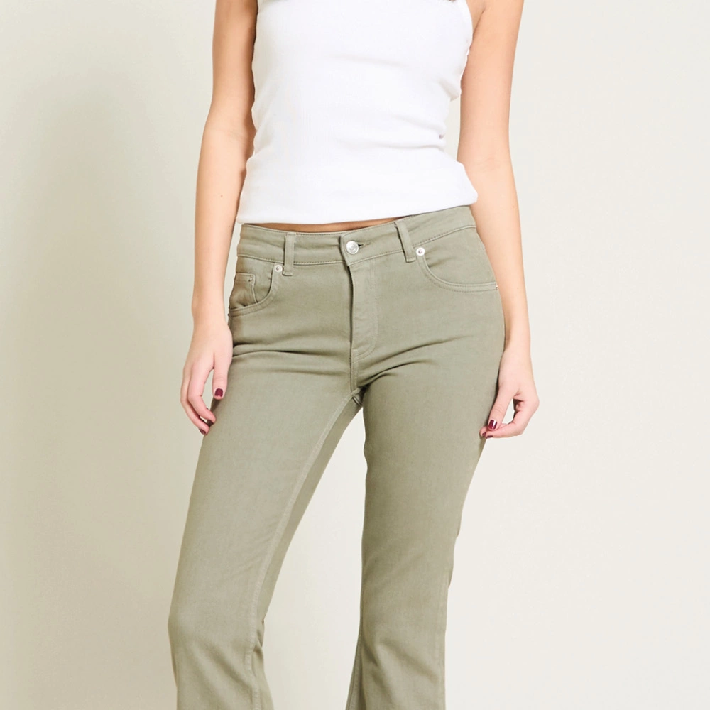 Stilrena damjeans – Stort urval online