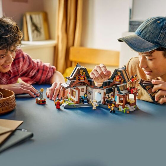 LEGO NINJAGO 15-årsjubileum Smedja för Fyra Vapen