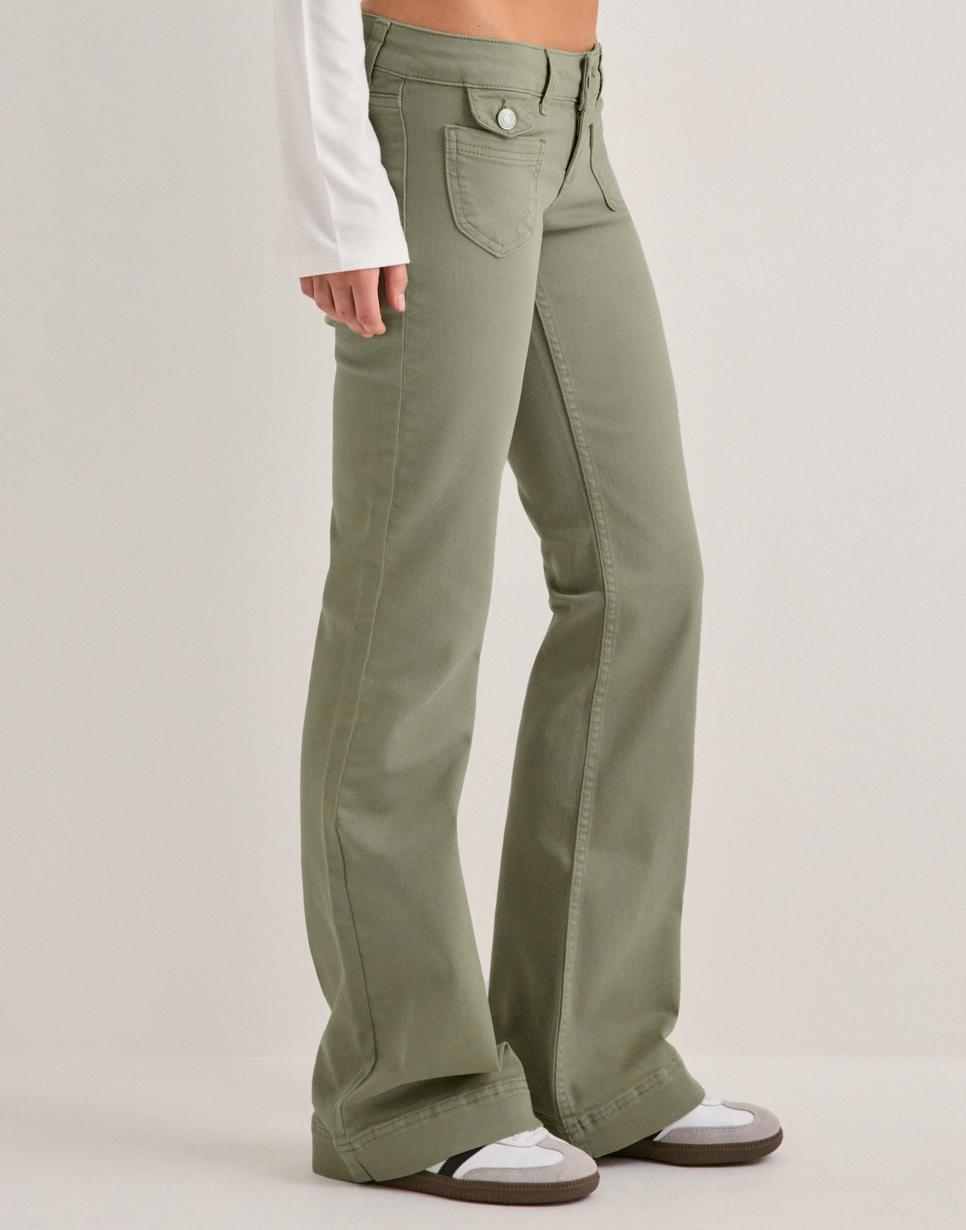 Nelly Super Low Bootcut Jeans Green