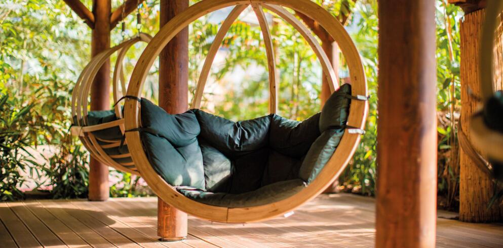 1 natt på Tropical Islands nära Berlin — frukost + vattenparksentré inkl. — från 490 kr/person