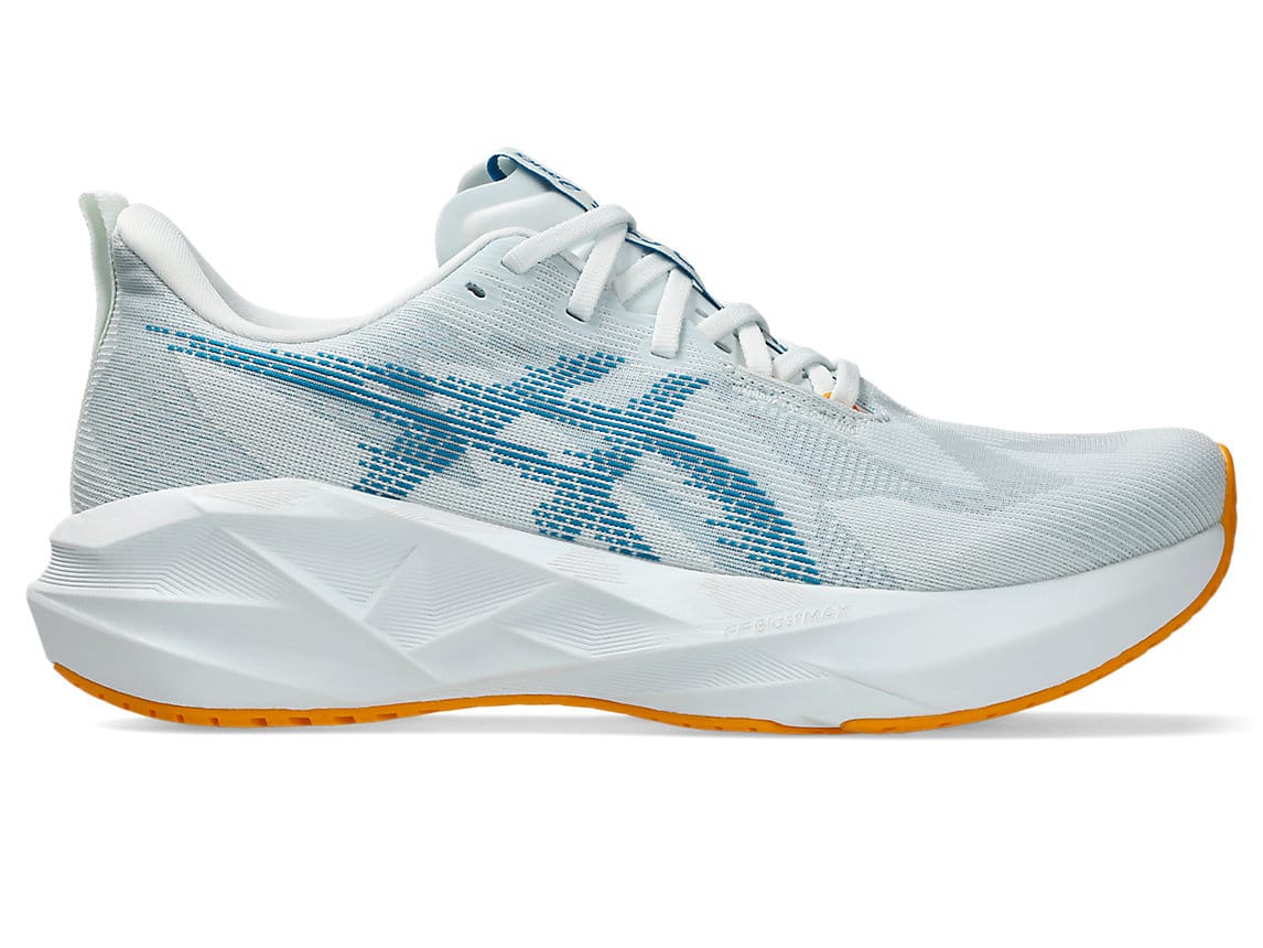 NOVABLAST 5 running shoe