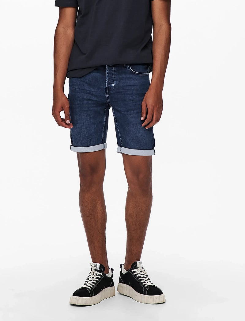 Exklusiva designermärken och modefavoriter