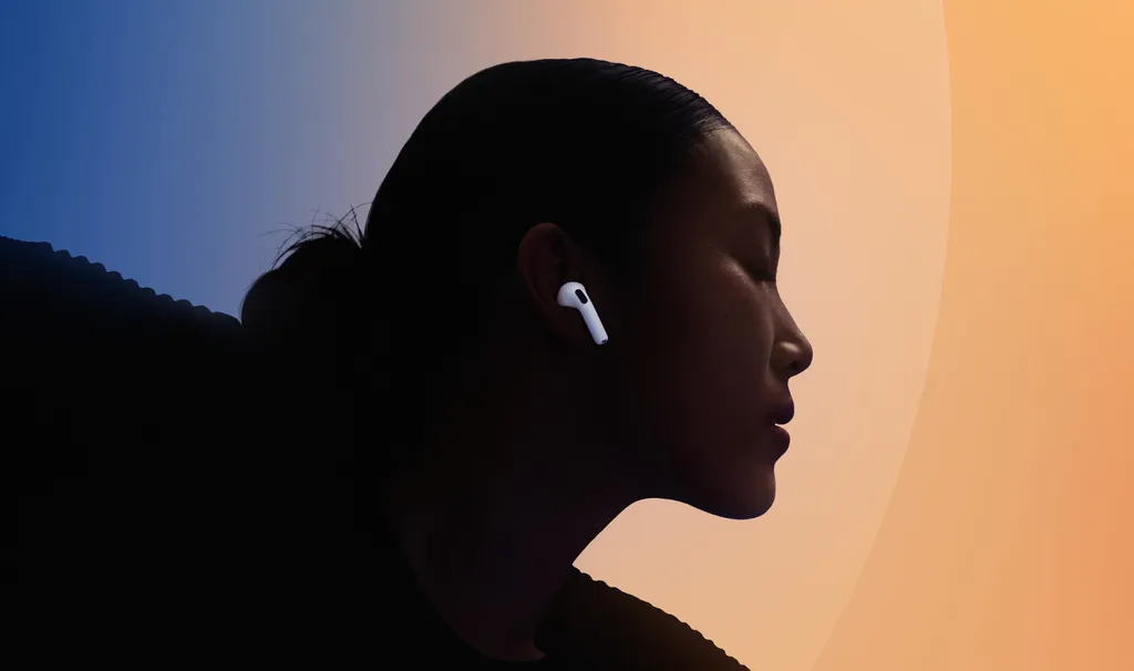 Apple AirPods 4 med USB-C etui