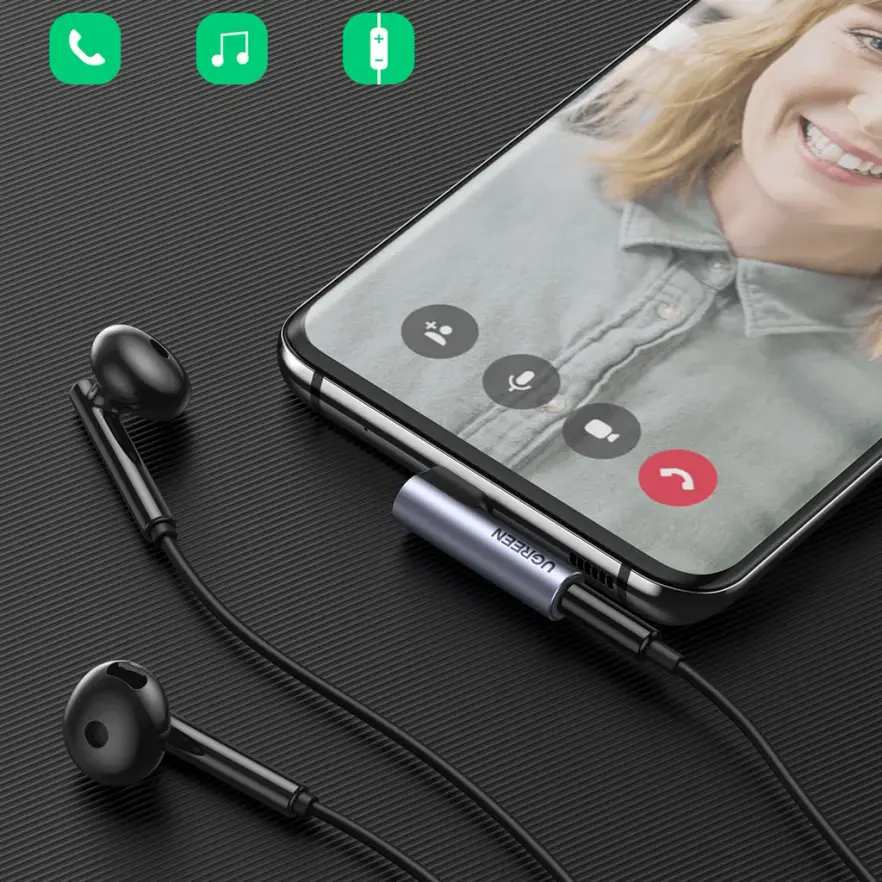 Ugreen vinklad USB-C till 3,5 mm adapter grå