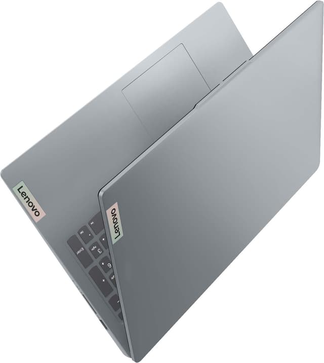 Lenovo IdeaPad Slim 3 15AMN8 R5-7520U 16GB/512 bÀrbar dator