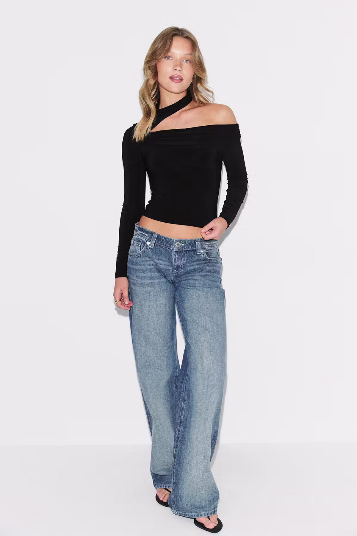 Svart cutout topp för dam