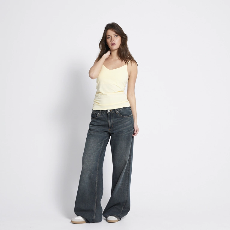 Basic Hedda Sleeveless Singlet Top