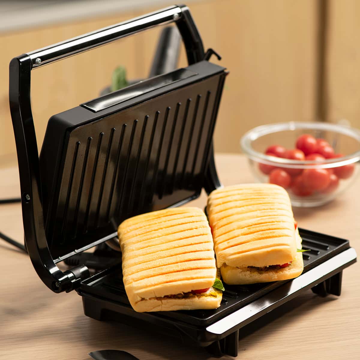 Sabor Select sandwichgrill i elegant svart