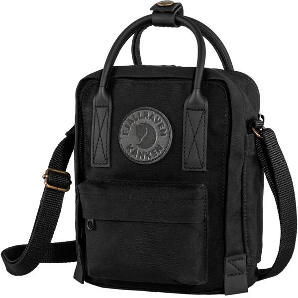 Fjällräven Kånken No. 2 Black Sling för 899 kr hos Outnorth