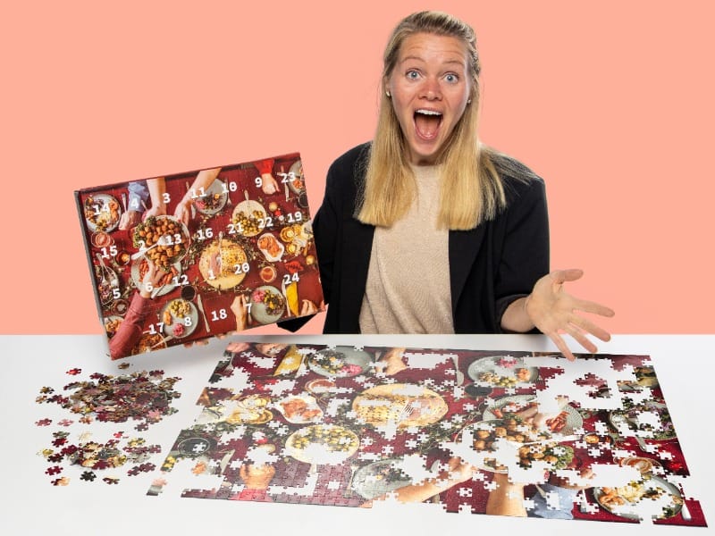 Pusselkalender med 1000 bitar för 159,60 kr hos Coolstuff