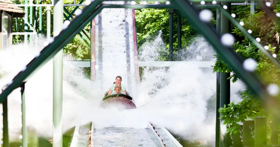 30% rabatt på turband på nöjesparken Bakken i Danmark
