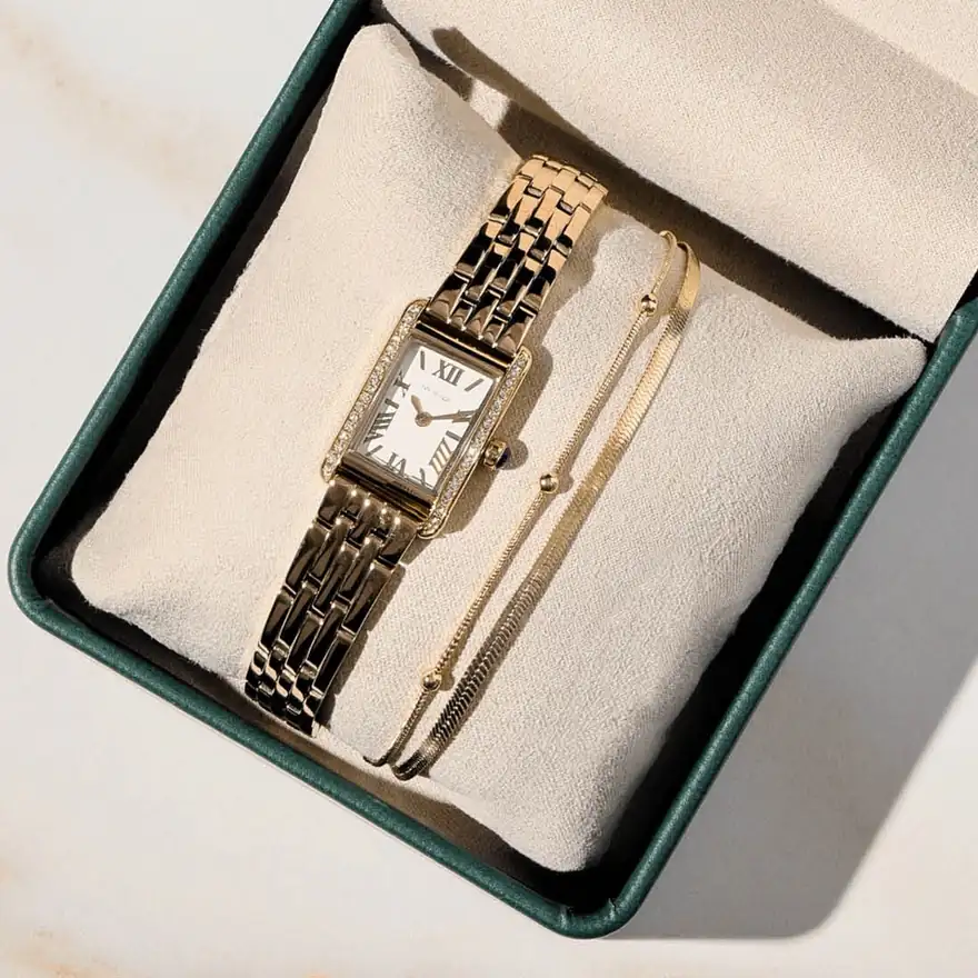 Ur&Penn 10 % extra på outleten