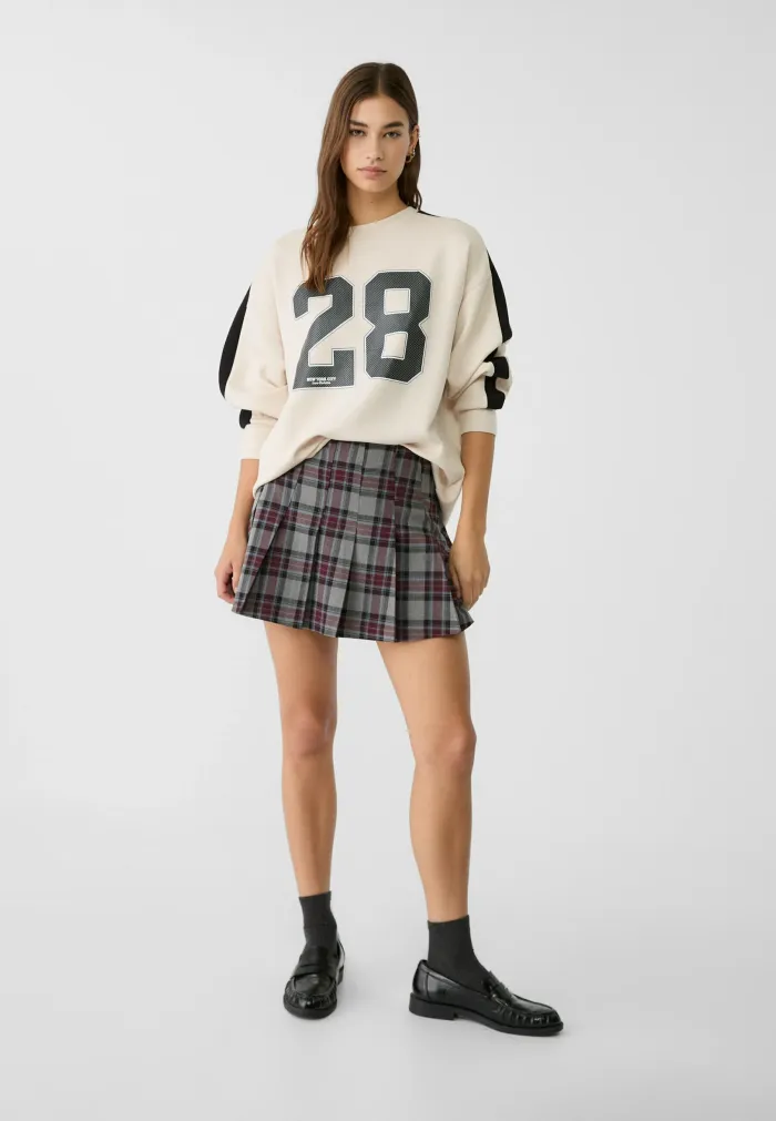 Stradivarius beige långärmad tröja