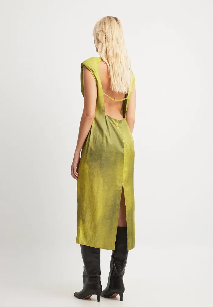 NA-KD Cocktailkleid mit Trichterausschnitt - Grün Print