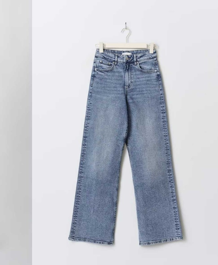 Comfy Wide-Leg Blue Jeans for Women