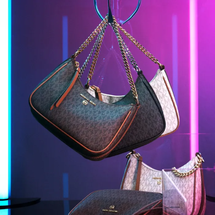 25 % hos Michael Kors samt 40 % på utvalda produkter