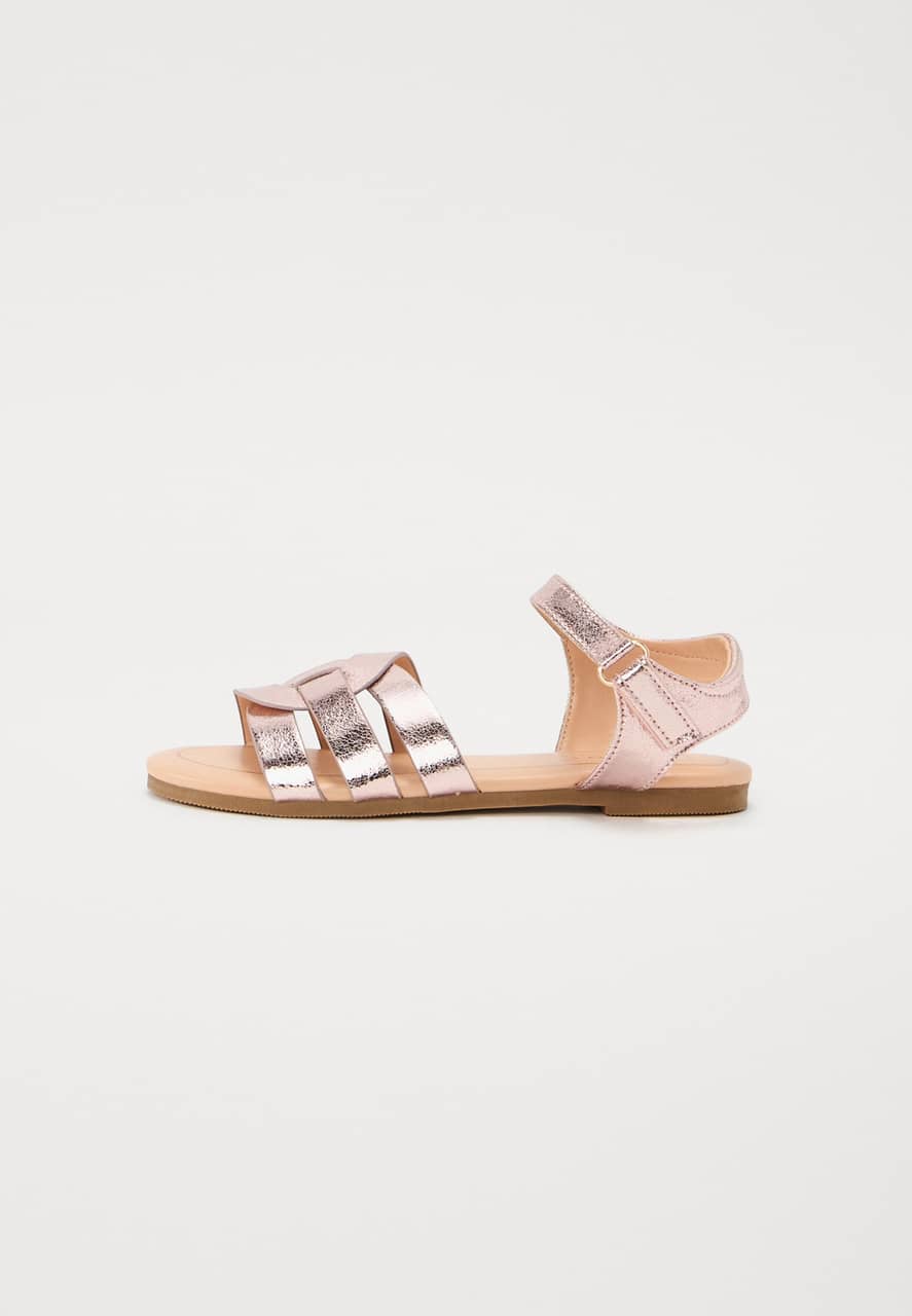 Friboo Sandaler - rose gold för bara 102 kronor