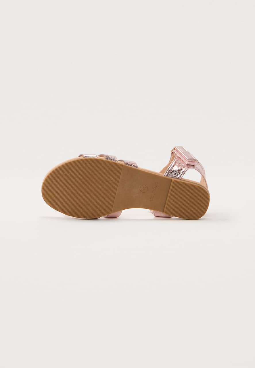 Friboo Sandaler - rose gold för bara 102 kronor