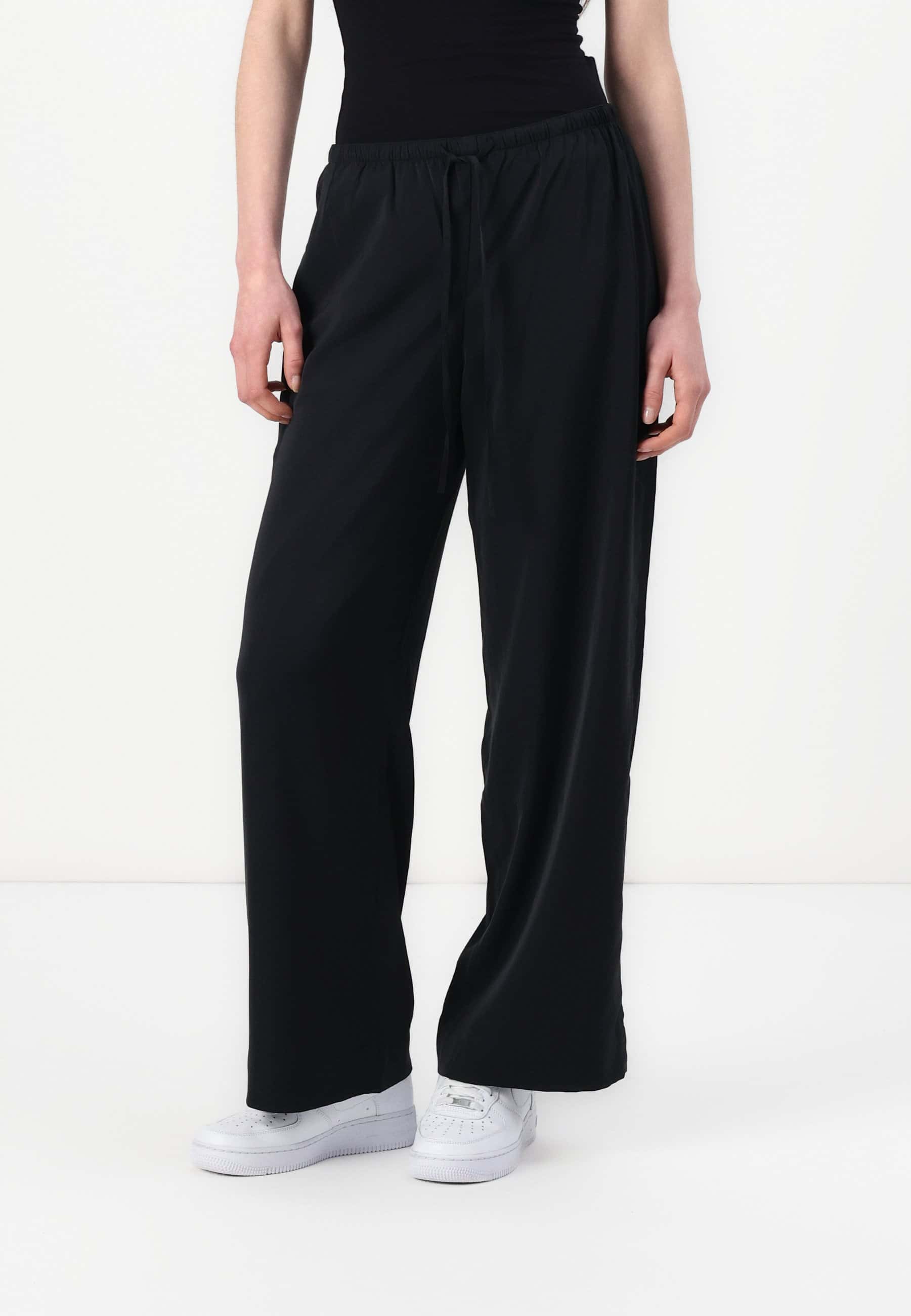 Abercrombie & Fitch byxor hos Lounge by Zalando