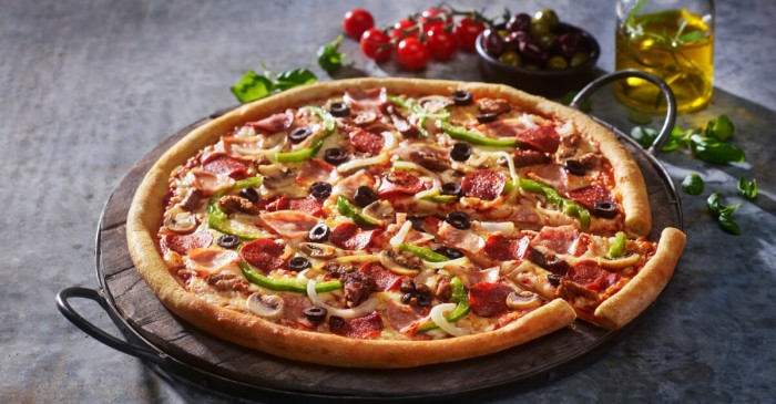 40 % rabatt på ALLA pizzor vid avhämtning hos Domino´s