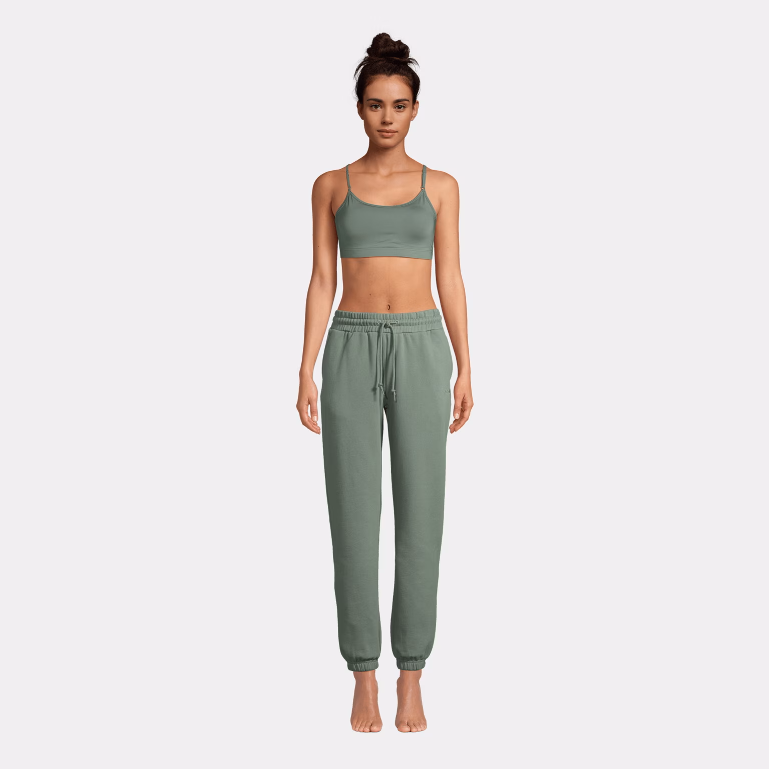 Casall Casual Joggers joggingbyxor dam hos XXL