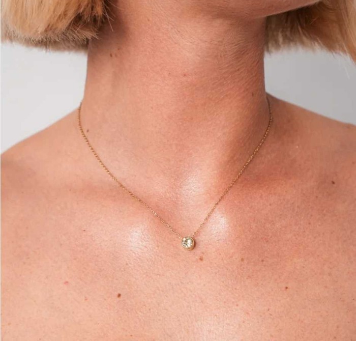 Elegant Födelsesten Halsband från Cille