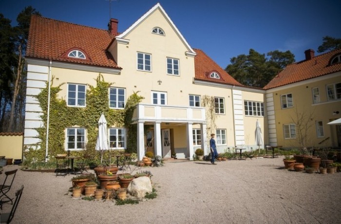 Utforska prisbelönt vinkällare och mycket mer på Talldungen