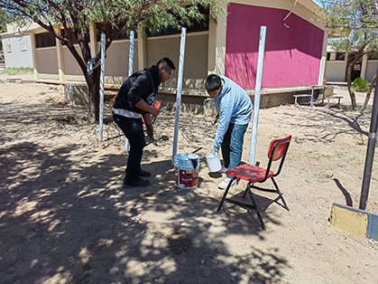 Fotografía del equipo ganador con el proyecto: CONSTRÚYETE III