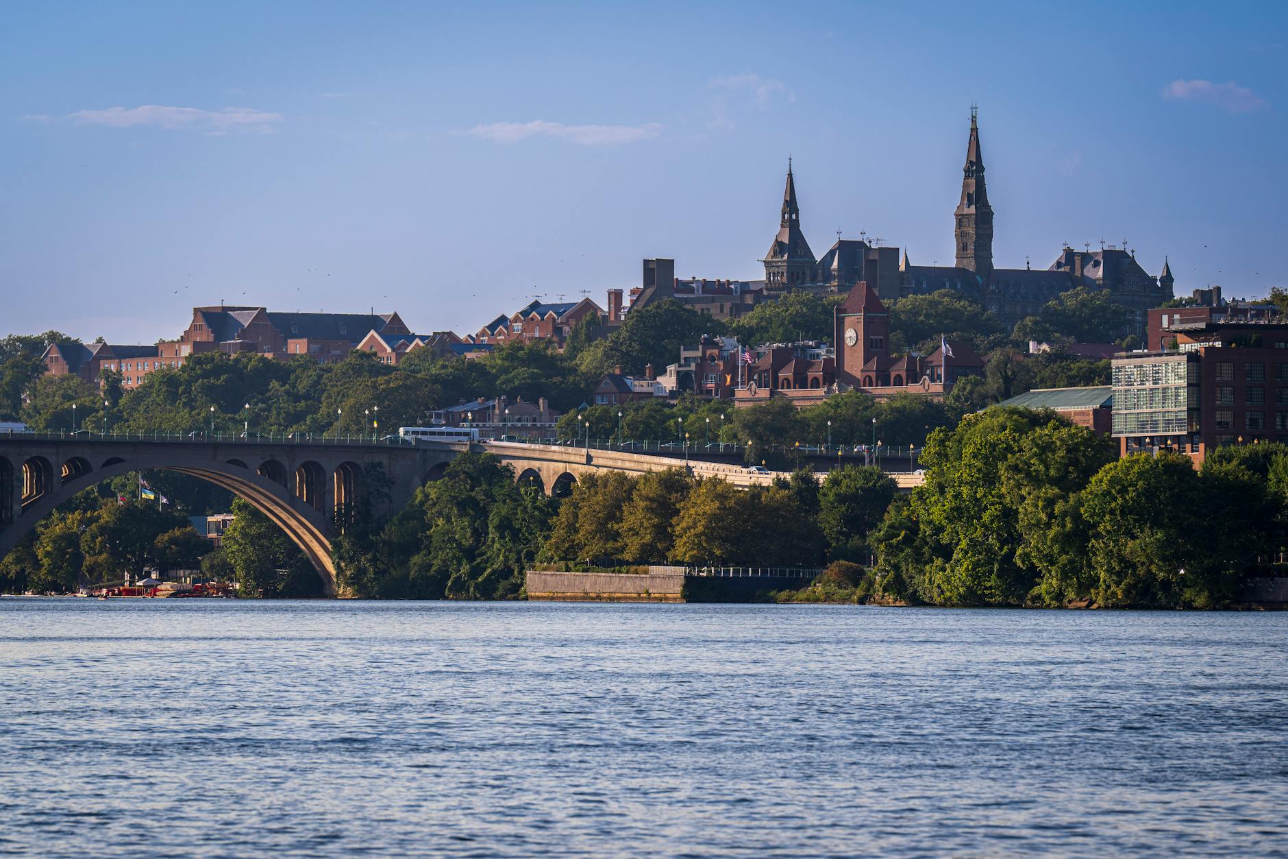 Georgetown Guide 4-12 Hour Georgetown Layover Guide: What to Do During Your Stopover