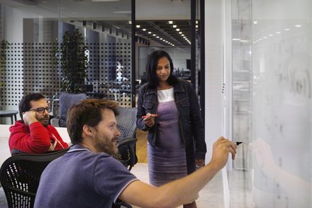 Trust, confidence and Verifiable Data Audit