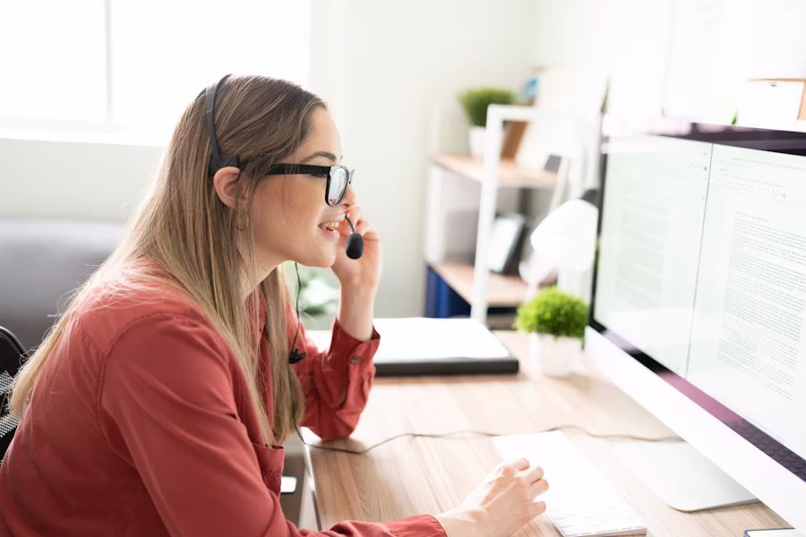 Real-Time Translator: How AI Makes Instant Translation Possible (2026)