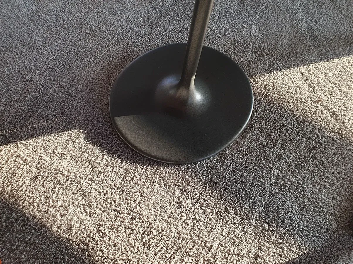 Tavolino ovale Dizzie in legno rovere MDF (nero), Arper 4