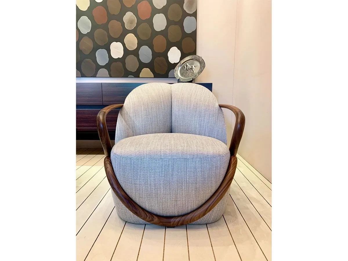 Hug, Giorgetti 4