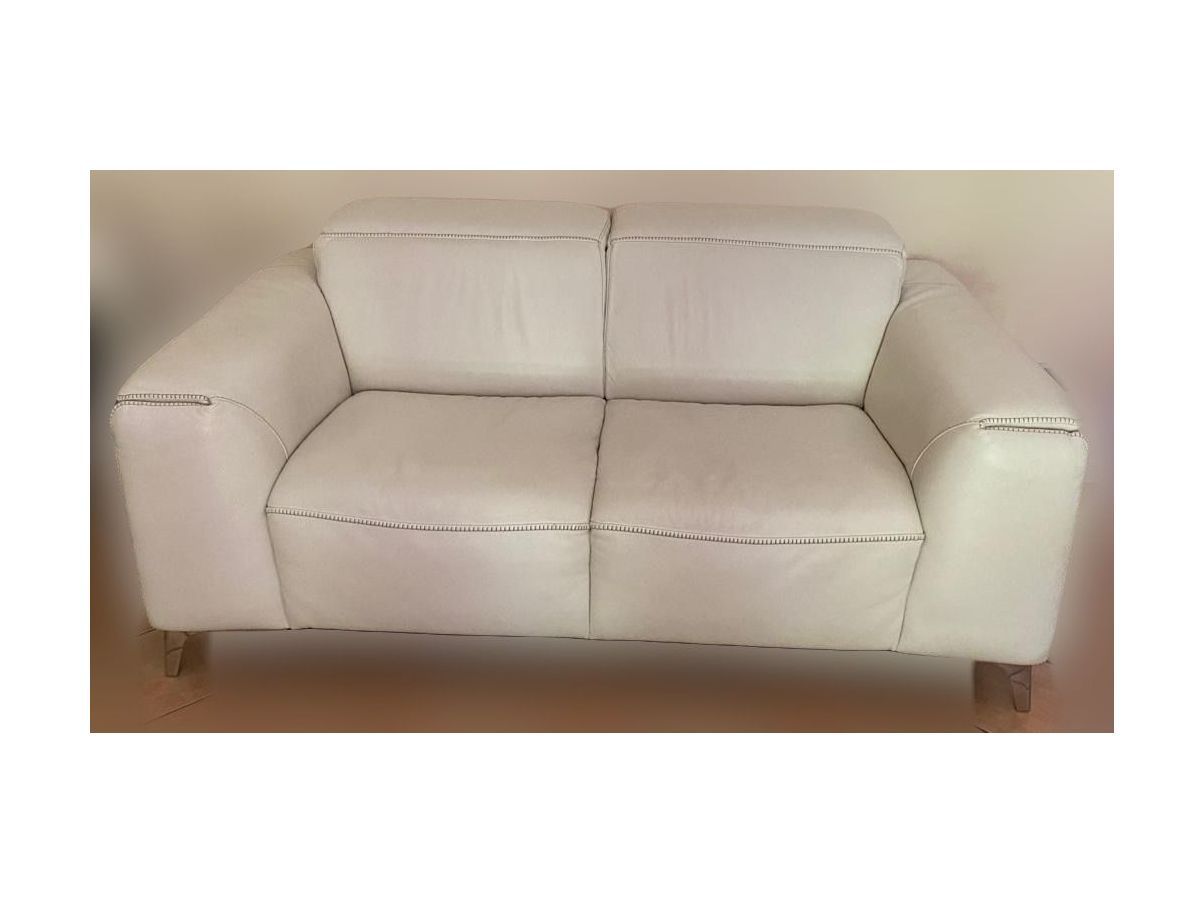 Divano 2 posti Trionfo in pelle bianca, Divani&Divani by Natuzzi Front