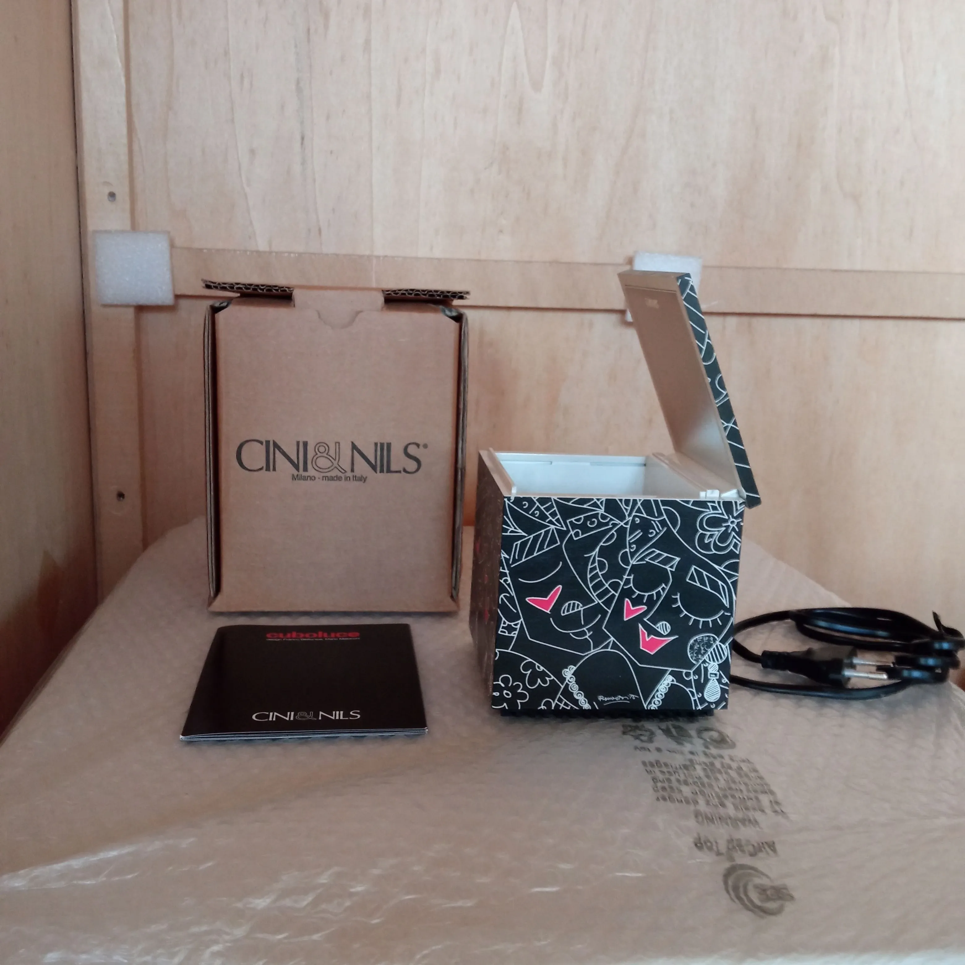 Lampada cubo by romero britto, CINI&NILS  5