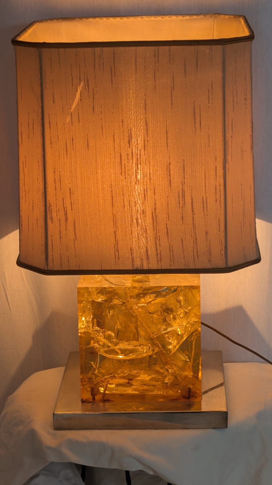 Resin Table Lamp (1970s) Main
